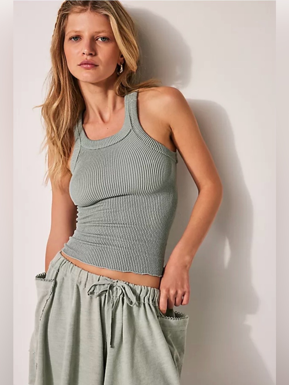 NWT FREE PEOPLE INTIMATELY CLEAN RIBBED SEAMLESS TANK - ICEBERG GREEN